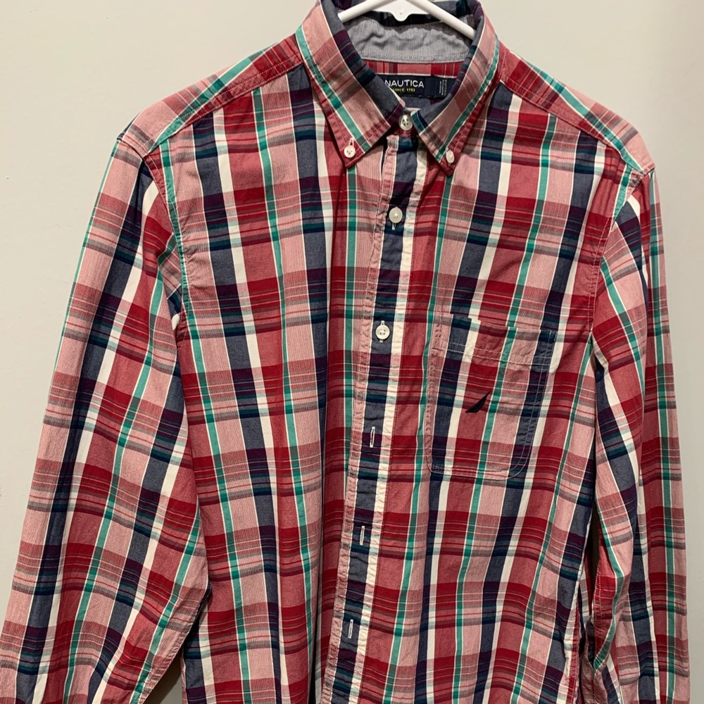 Nautica Red White & Blue plaid button down shirt